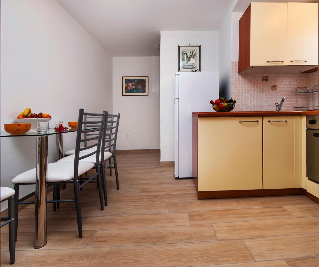 Apartmani&Soba Mimi Rovinj Exterior photo