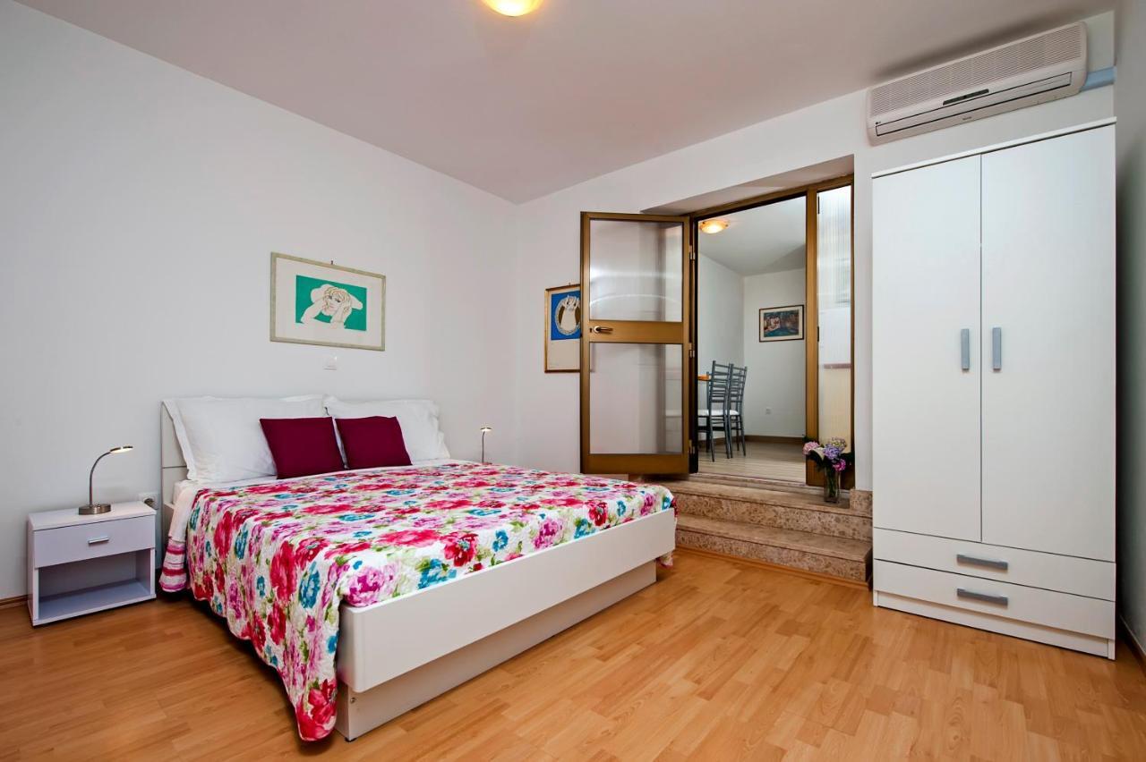 Apartmani&Soba Mimi Rovinj Exterior photo
